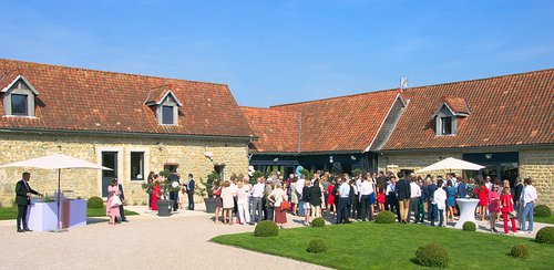 Vin d'honneur dans les jardins, La Magreville