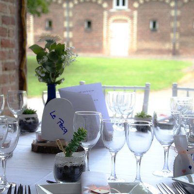 Mise en place terminée pour le mariage aux Granges du Château de Zuthove à Renescure