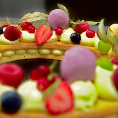 Gâteau lettres, sablé & mousseline, fruits frais