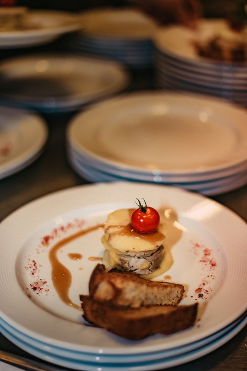 Mille-feuilles de foie gras et pommes Granny