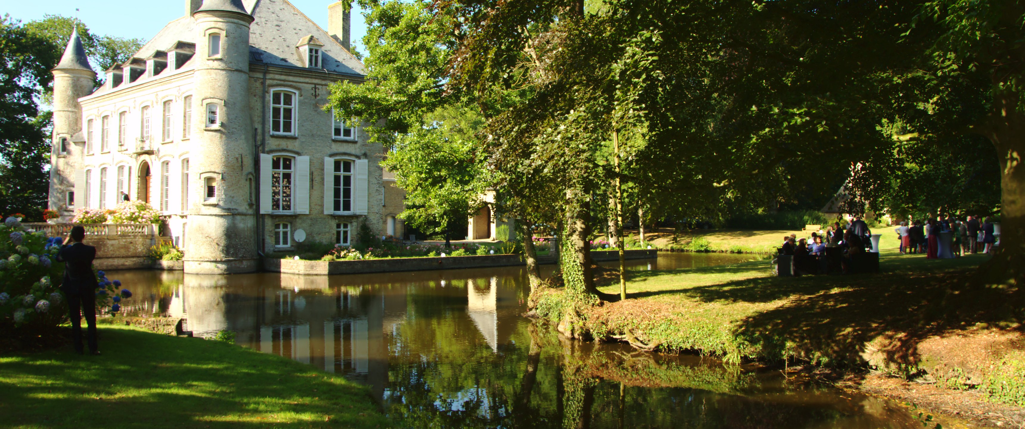 Vin d'honneur en extérieur, mariage au château