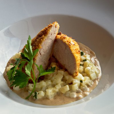 Croquant de ris de veau, risotto au céleris, velouté à l’amaretto