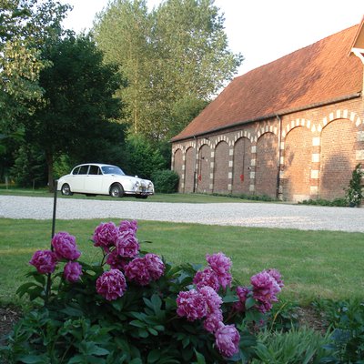 Granges du château de Zuthove à Renescure à proximité de Saint-Omer