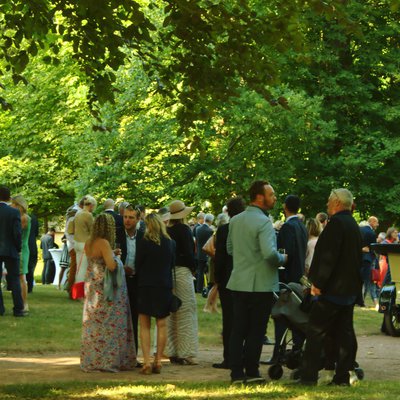 Vin d'honneur en extérieur, mariage au château